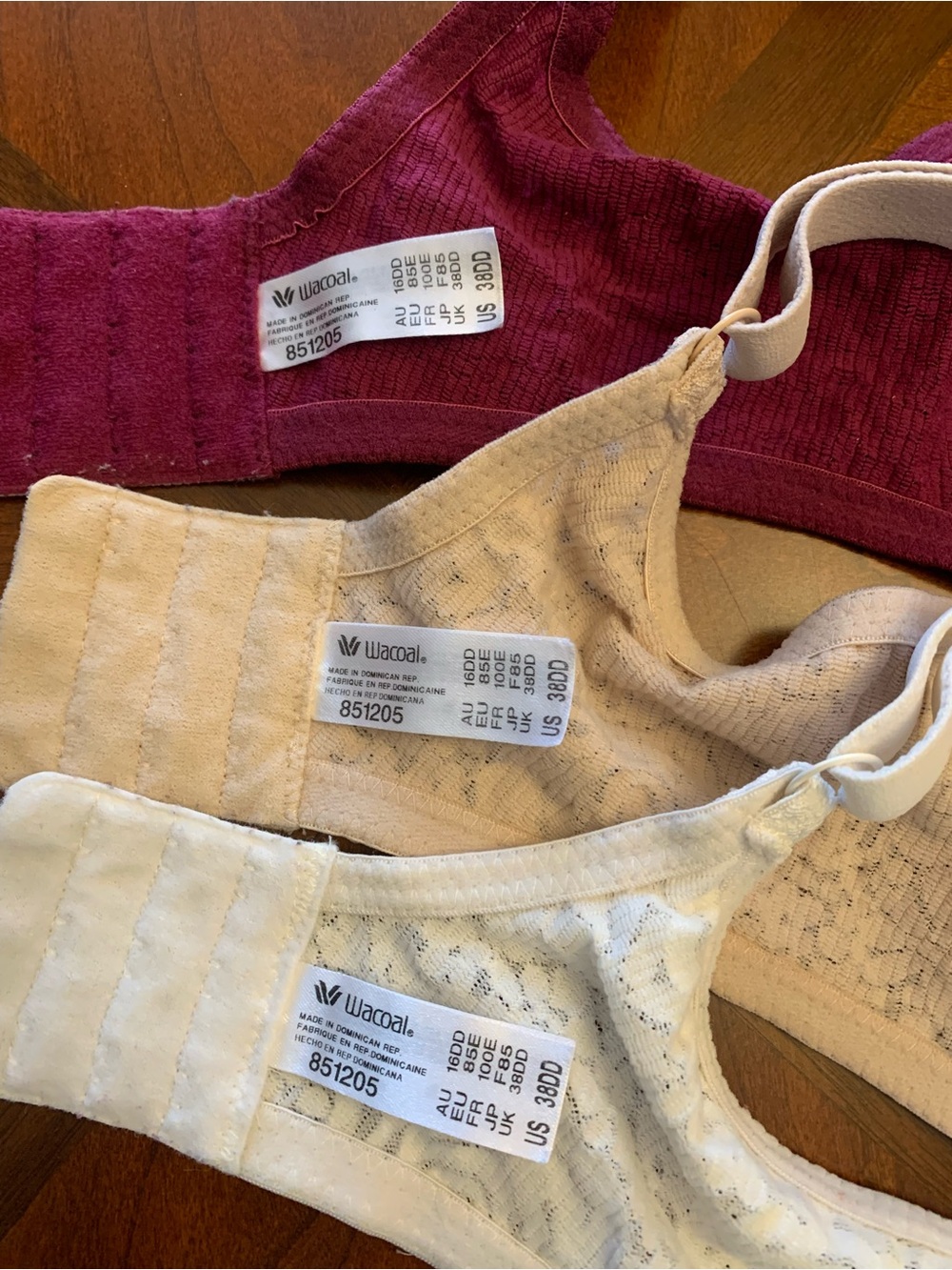 Wacoal Halo Lace Underwire Bra - Nude, White & Burgundy Size 38DD. - Picture 3 of 3